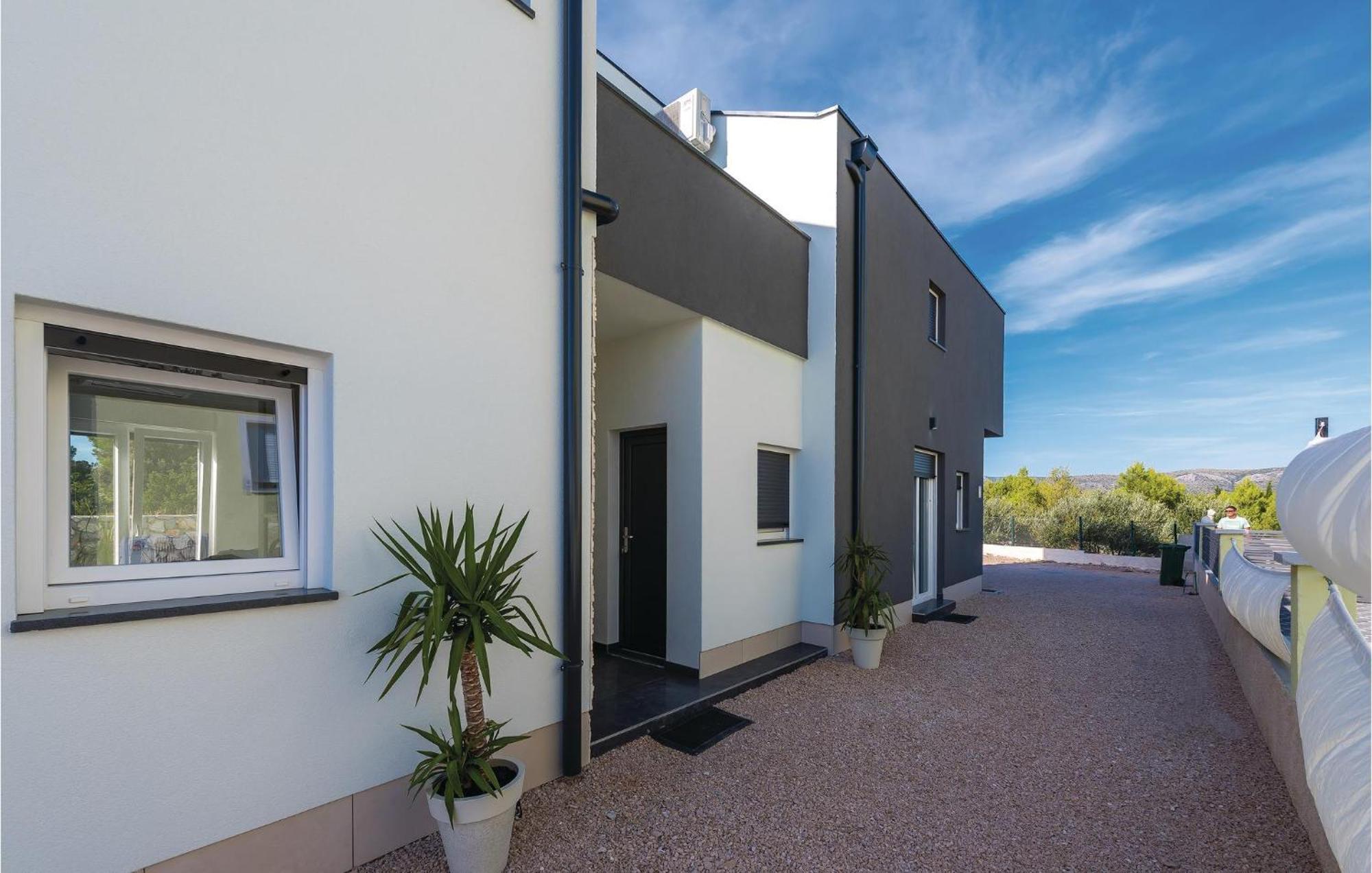 4 Bedroom Beautiful Home In Sibenik Exterior photo