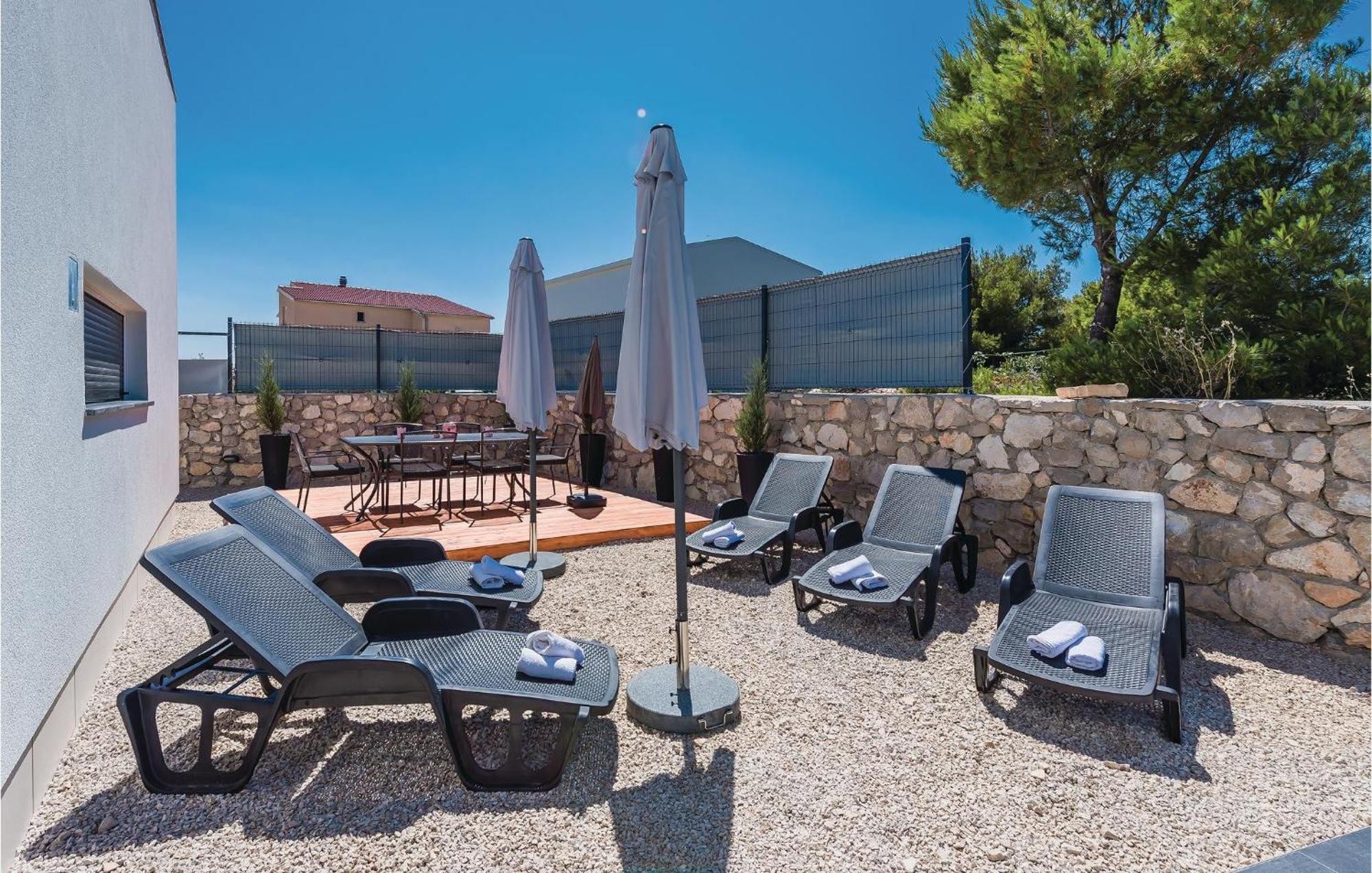 4 Bedroom Beautiful Home In Sibenik Exterior photo