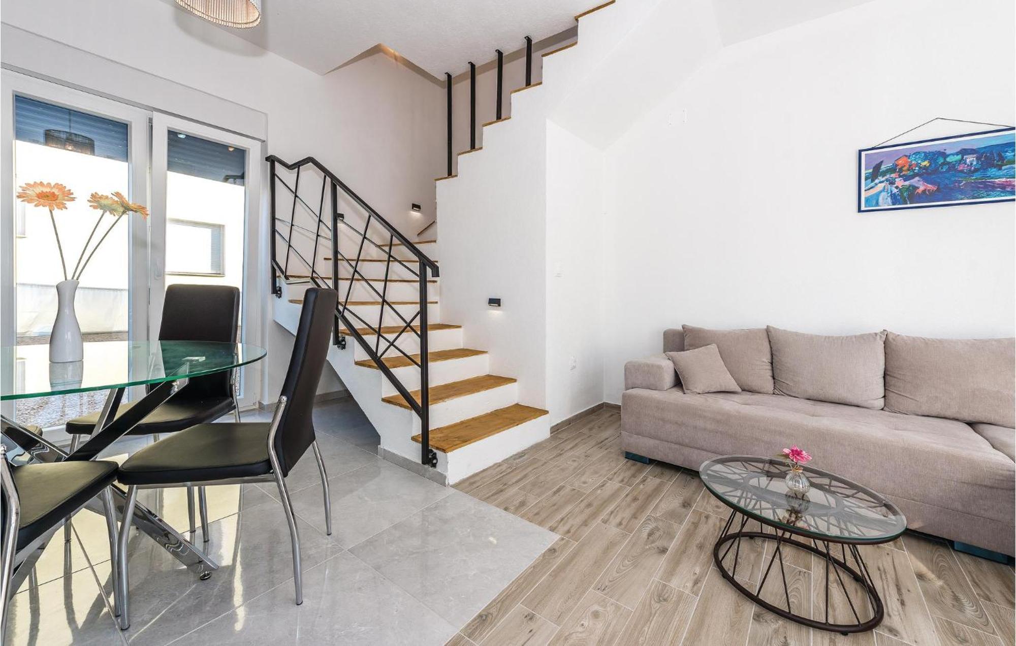 4 Bedroom Beautiful Home In Sibenik Exterior photo