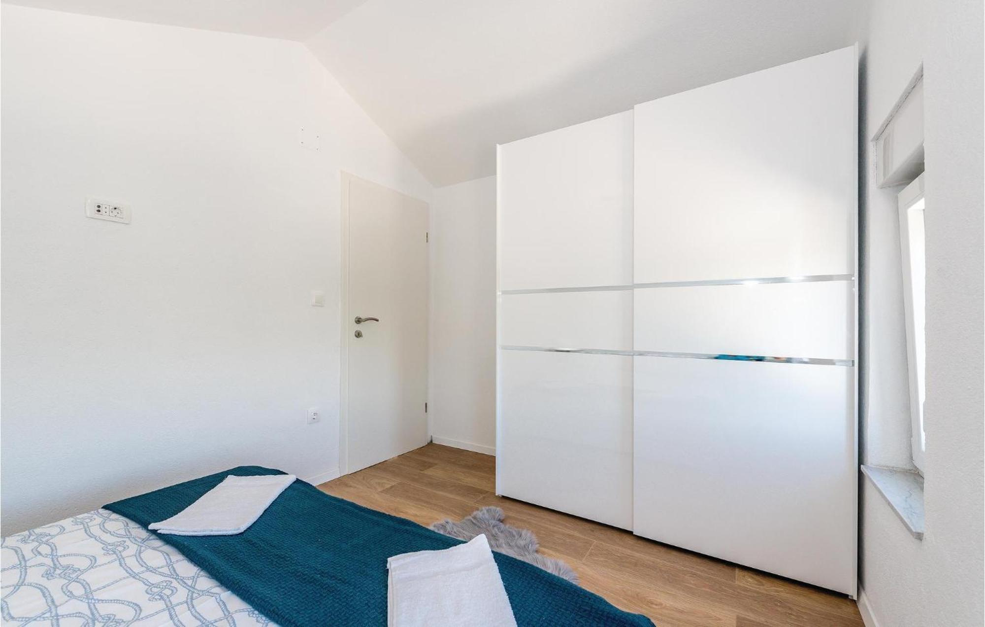 4 Bedroom Beautiful Home In Sibenik Exterior photo